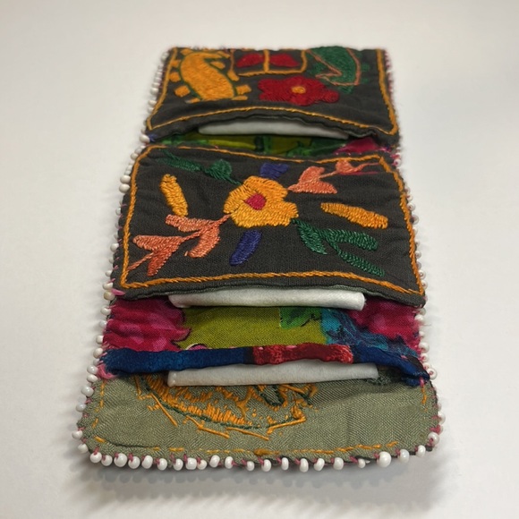 Handcrafted three trifold cotton embroidered mexican card wallet no metal - Picture 4 of 6